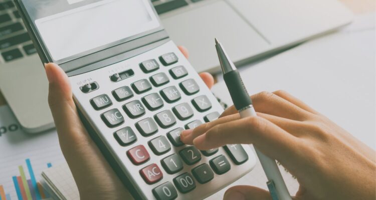 Como sair do vermelho sem desespero plano prático para recuperar suas finanças como autônomo